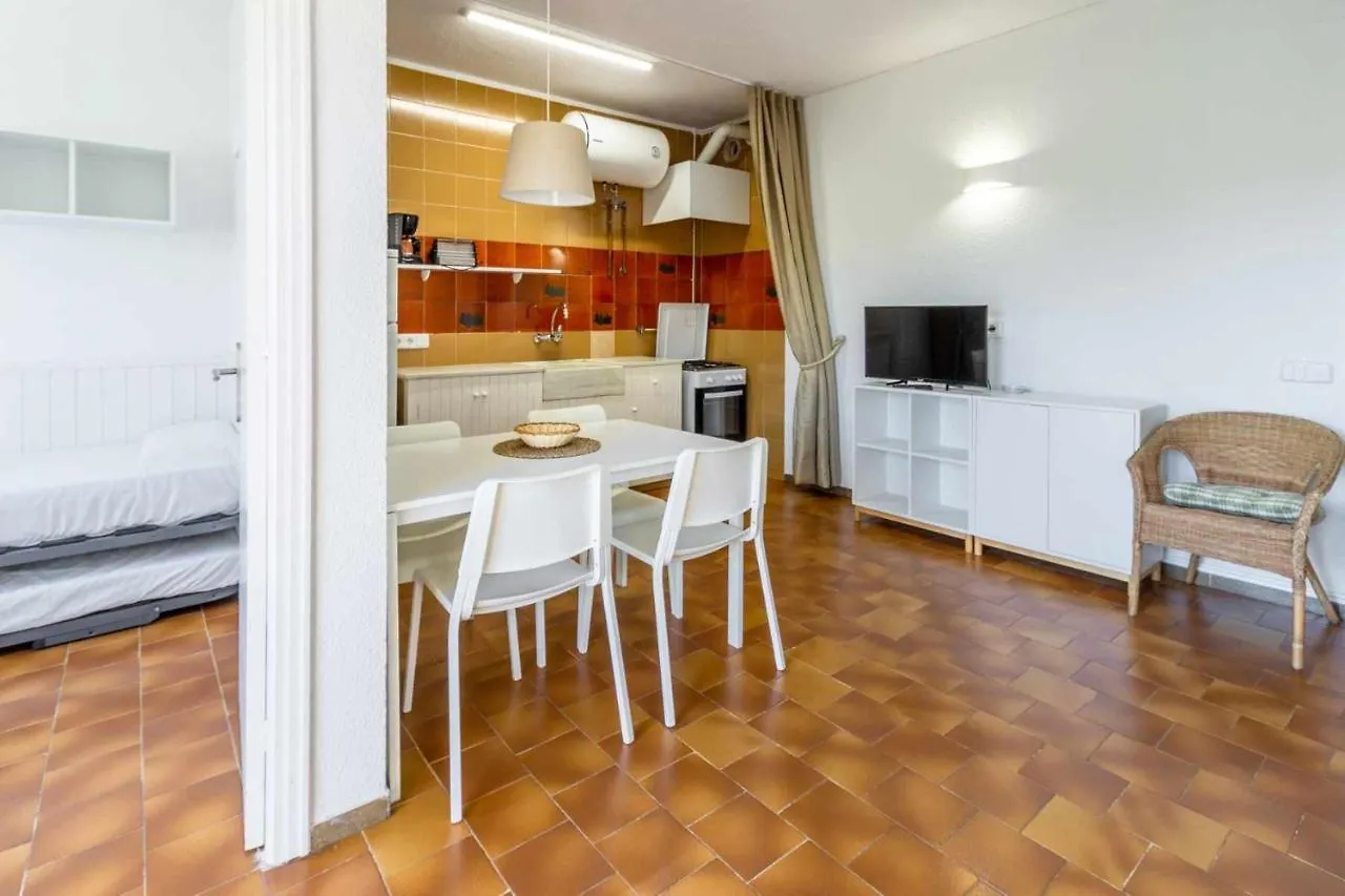 Cubells 2 Apartamento Cercano A La Playa Girona Apartment